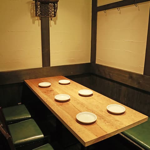 大衆居酒屋 きらく家 名古屋駅店 テーブル6名様（2部屋） - オープン席