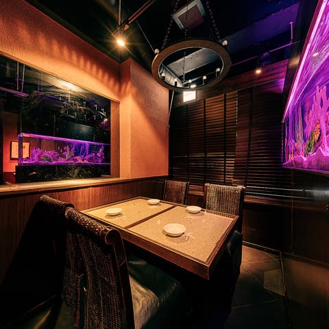 全室水槽個室 柳橋 AONO(アオノ)名古屋駅店 個室4名様(2部屋) - 個室