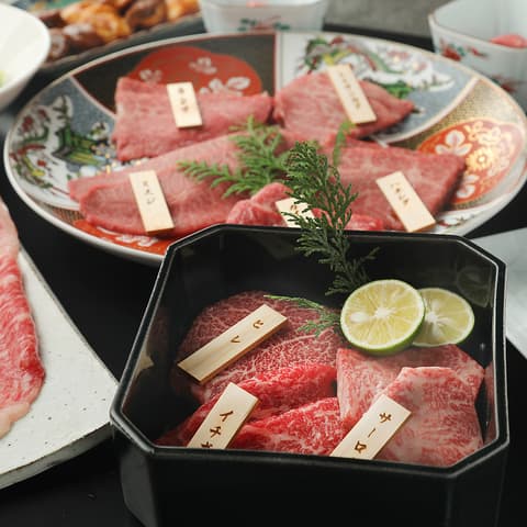 松阪牛 囲炉裏 炭火焼肉 八炎(やえん) 【至福の炭火焼肉 松】松阪牛8種食べ比べ/名物焼きすき/極みの上タン等 - 宴会プラン