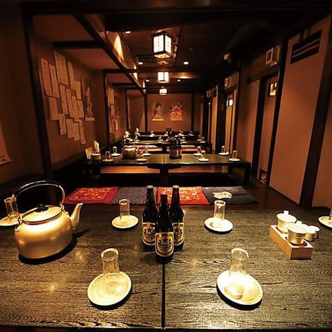 旬食材の炭火焼きと日本酒 江戸の町 英(はなぶさ)名古屋駅 掘りごたつ個室32名様(1部屋) - 個室